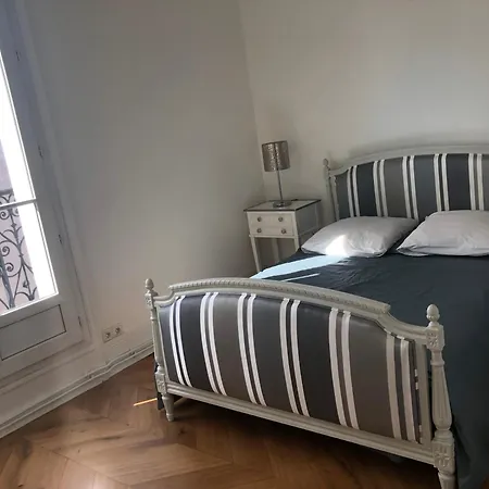 Apartment Vue Tour Eiffel Et 5 Minutes Des Champs-elysees 2 16 Etoile *