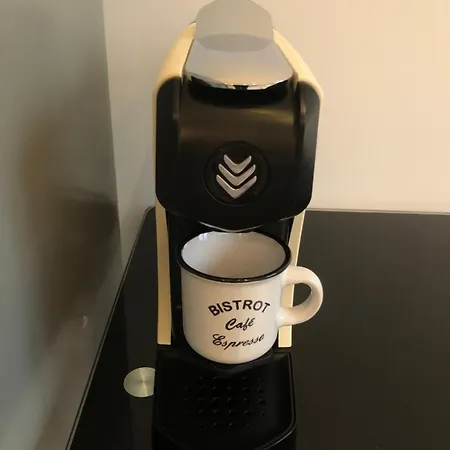 Vue Tour Eiffel Et 5 Minutes Des Champs-elysees 2 16 Etoile